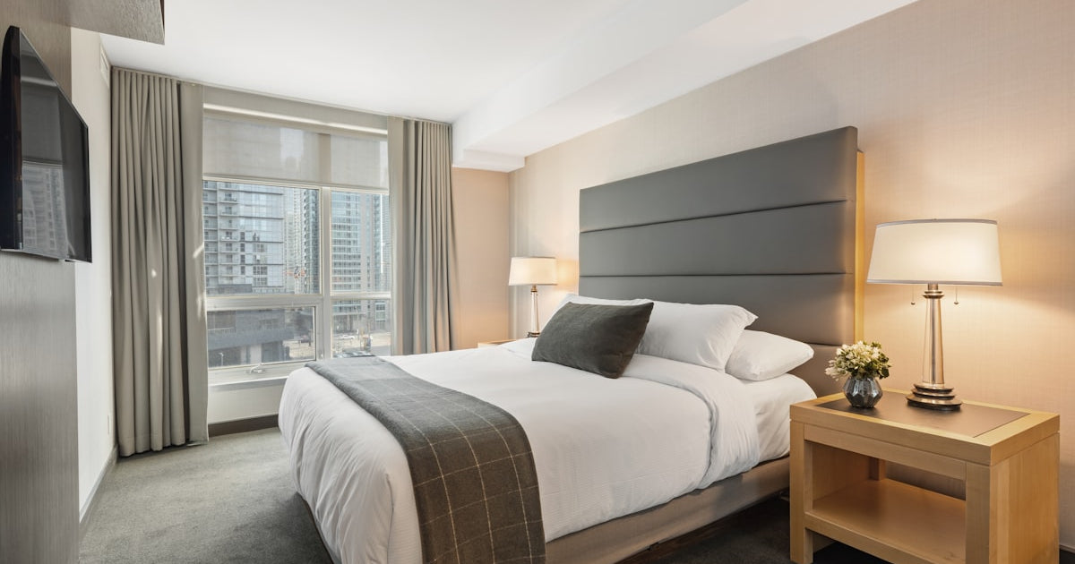 Couverture lestée sur un lit cosy — VELUNA